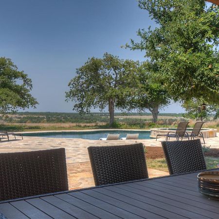 Luxury Ranch With Pool-Hot Tub-Firepit Near Fred! Villa Fredericksburg Esterno foto