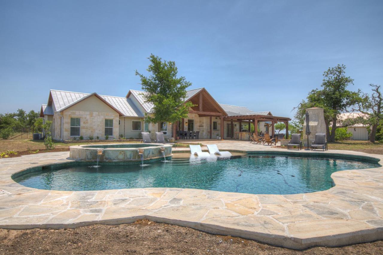 Luxury Ranch With Pool-Hot Tub-Firepit Near Fred! Villa Fredericksburg Esterno foto