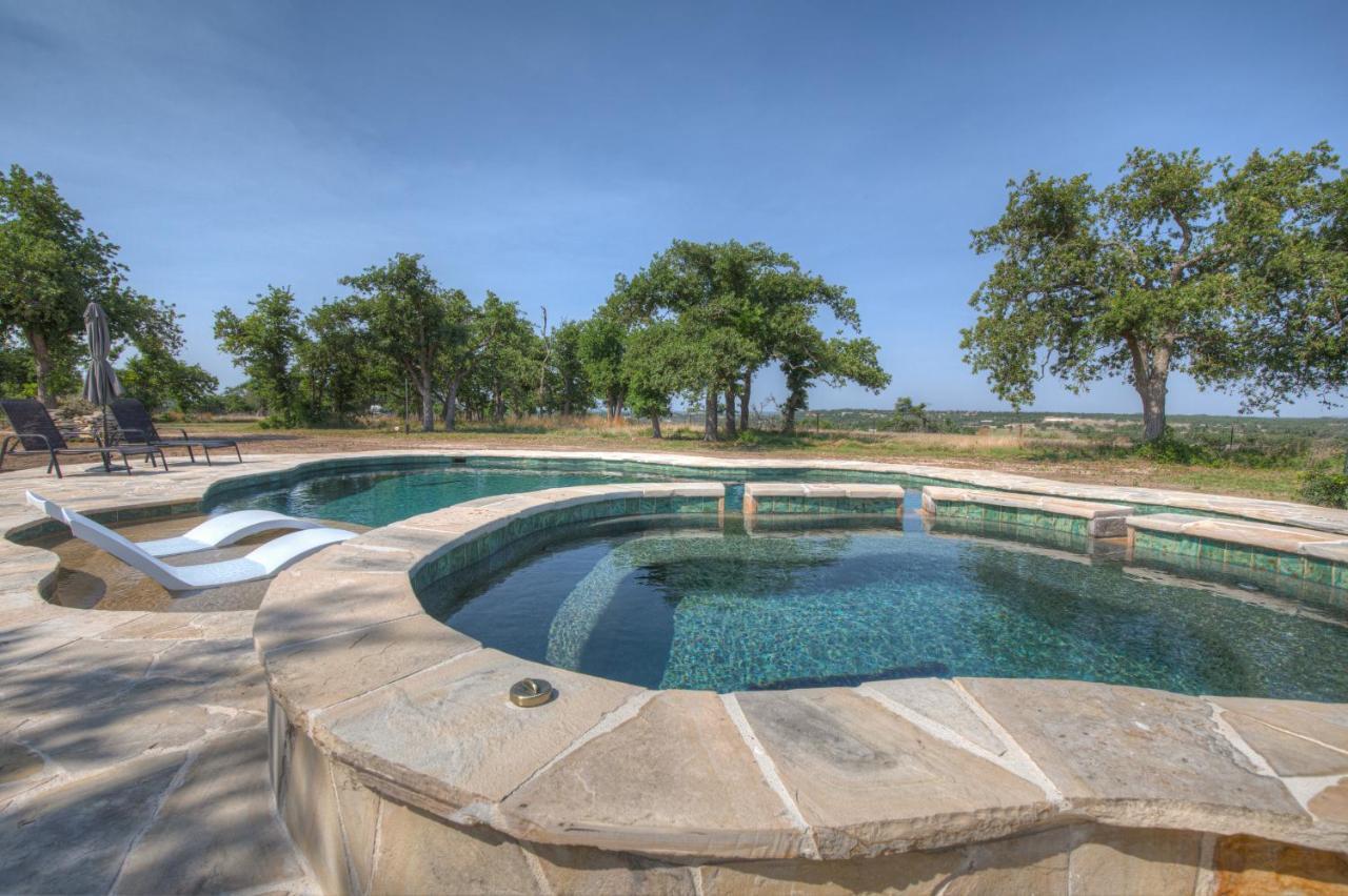 Luxury Ranch With Pool-Hot Tub-Firepit Near Fred! Villa Fredericksburg Esterno foto