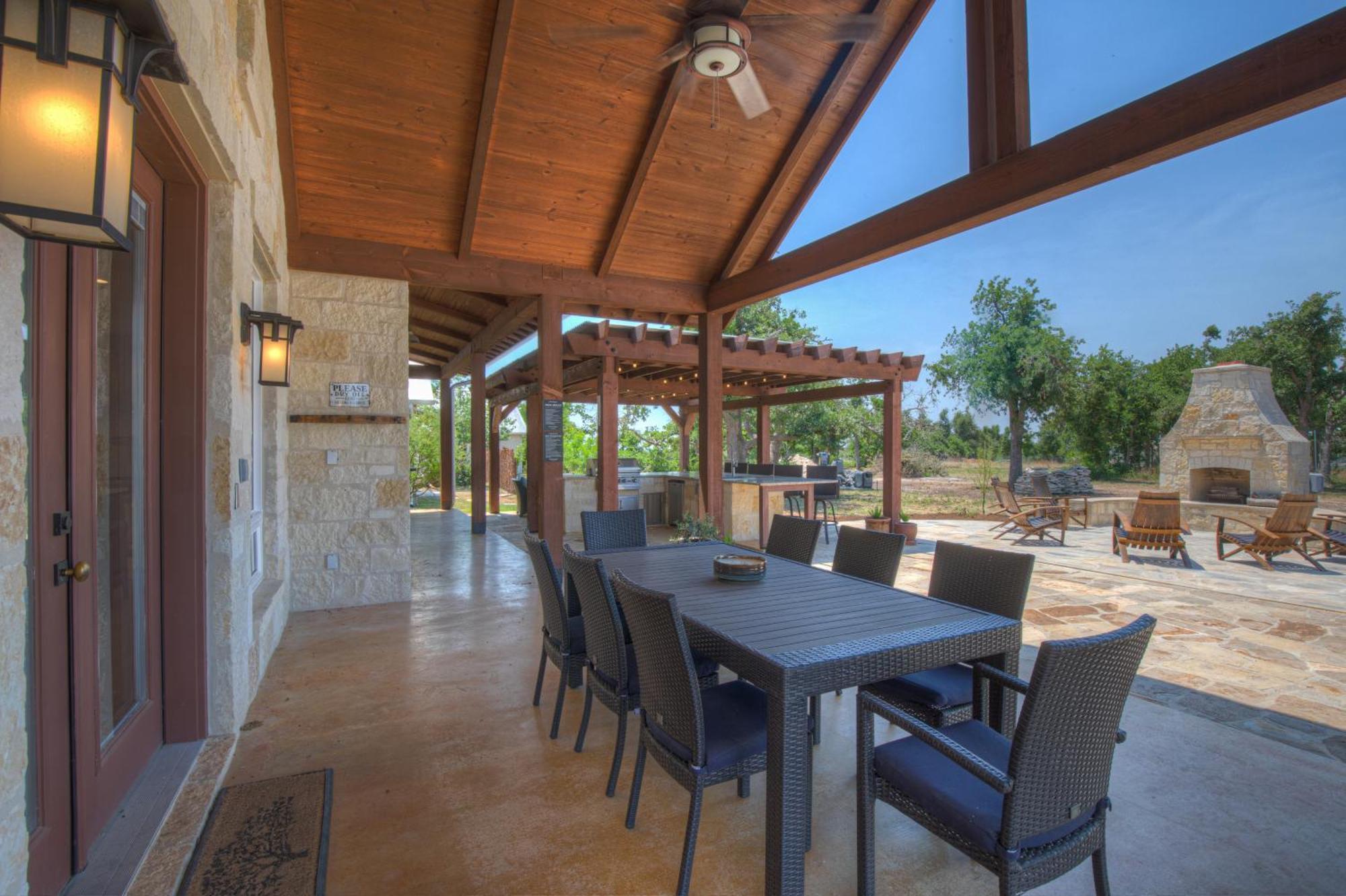 Luxury Ranch With Pool-Hot Tub-Firepit Near Fred! Villa Fredericksburg Esterno foto